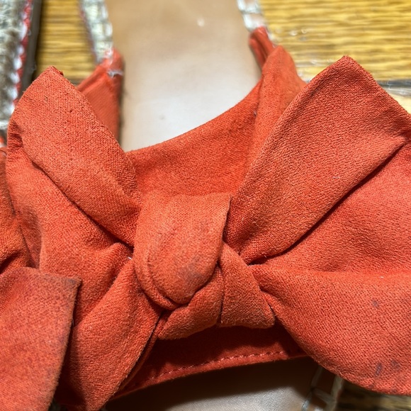 Universal Thread fabric big bow slides.  Orange. Size 8. - Picture 3 of 10